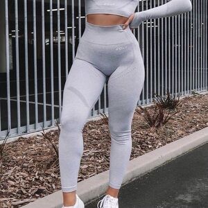 🦊 ECHT Arise Leggings​​